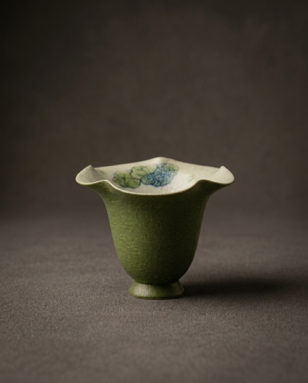 Zen Lotus Cloud-Rim Cup